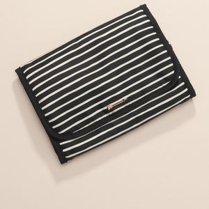 Hang On Accessories Travel Bag